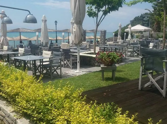 Family House Oikismos Akri - Koroni 펜션