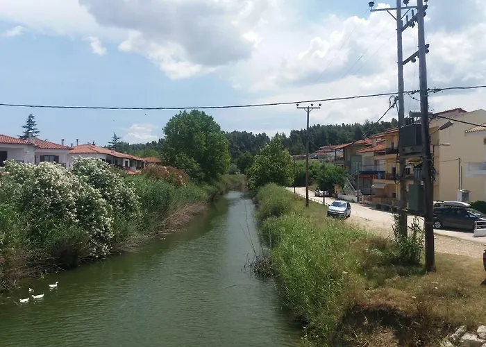 Family House Oikismos Akri - Koroni 펜션