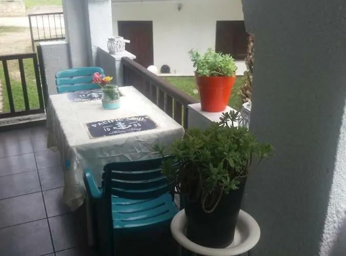 Family House Oikismos Akri - Koroni *